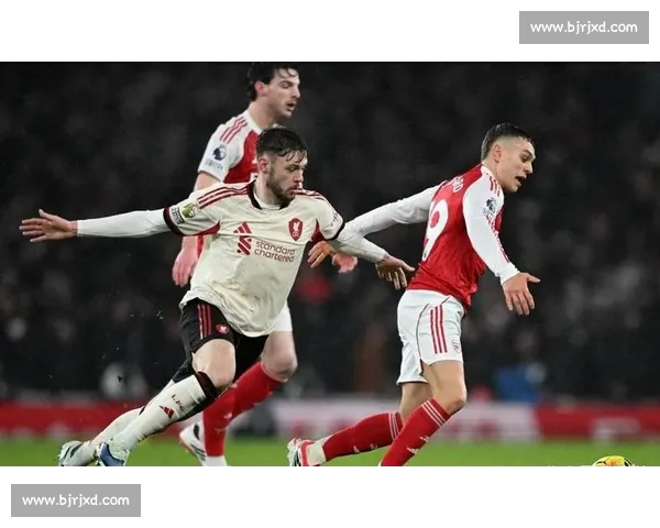 英超新赛季豪门对决精彩纷呈 曼城利物浦阿森纳谁能笑到最后